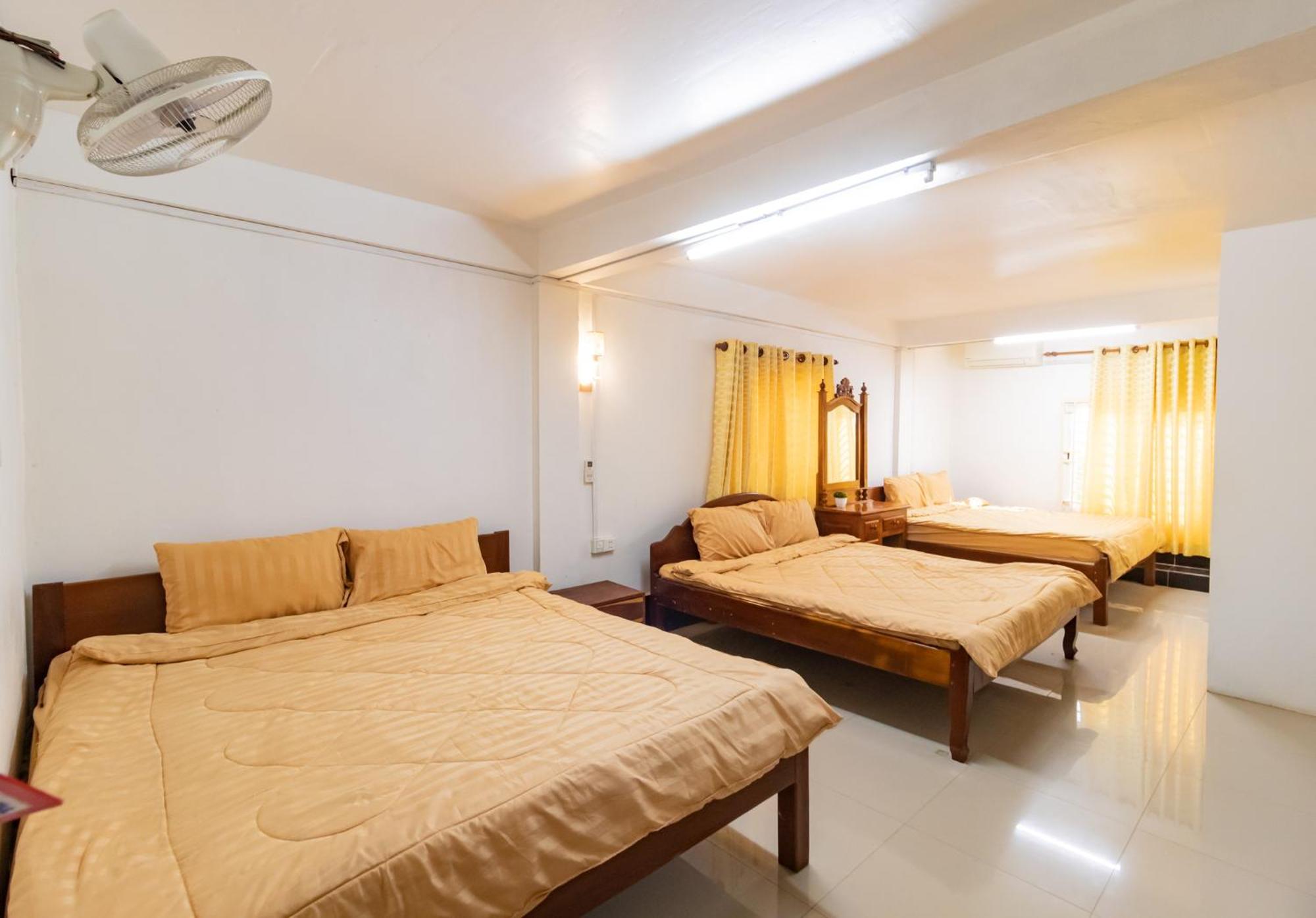 Angkor Apsara Guesthouse เสียมราฐ ภายนอก รูปภาพ