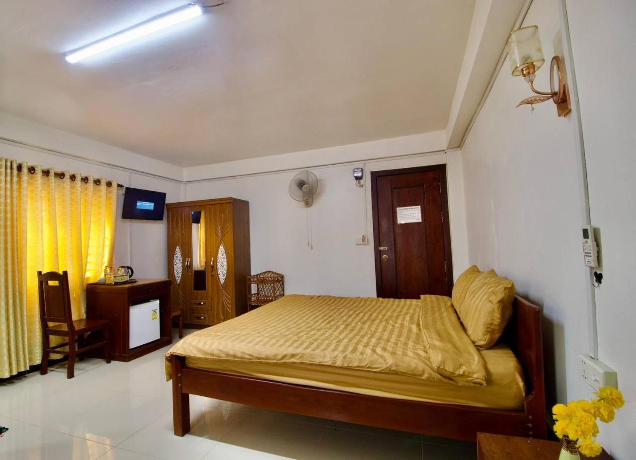 Angkor Apsara Guesthouse เสียมราฐ ภายนอก รูปภาพ