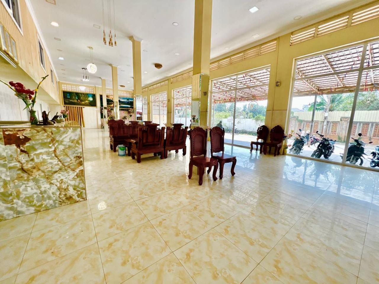 Angkor Apsara Guesthouse เสียมราฐ ภายนอก รูปภาพ