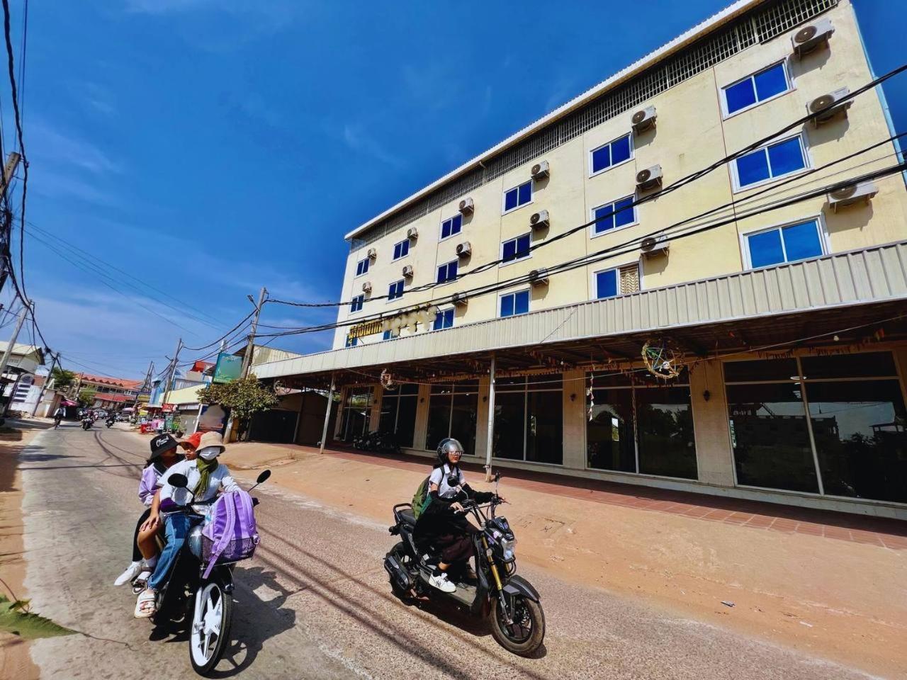 Angkor Apsara Guesthouse เสียมราฐ ภายนอก รูปภาพ
